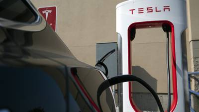 Tesla, en la tablita: ¿Es hora de que Elon Musk deje la compañía de autos eléctricos?