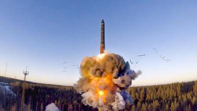 Armas atómicas: Organismo advierte rearme nuclear en varios países