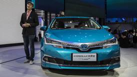 Toyota llama a revisión más de 2 millones de autos híbridos a nivel mundial