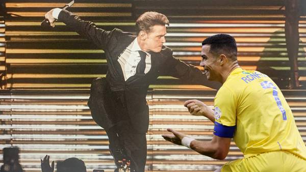 Luis Miguel imita festejo de Cristiano Ronaldo en pleno concierto | VIDEO