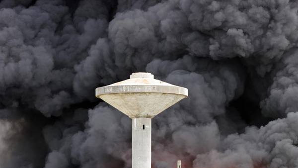 Incendio industrial en Cuba: China ofrece ayuda para controlarlo 