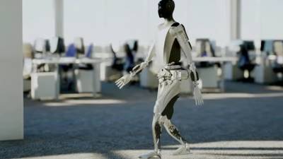 Así es Optimus, el robot humanoide que Elon Musk fabricó y quiere masificar – El Financiero