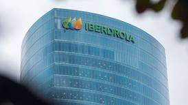 Cofece ‘da permiso’ a AMLO para comprar plantas de Iberdrola... pero con 4 condiciones