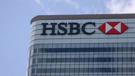 HSBC reporta que ha restablecido su servicio; usuarios se quejan