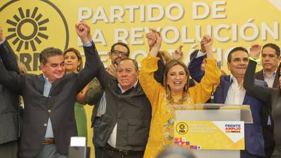 ‘Vamos contigo’: PRD da respaldo oficial a Xóchitl Gálvez para candidatura del Frente Amplio