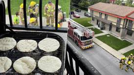 Casi se armaba: Sonorense hace ‘carnita asada’ en Canadá y llegan los bomberos
