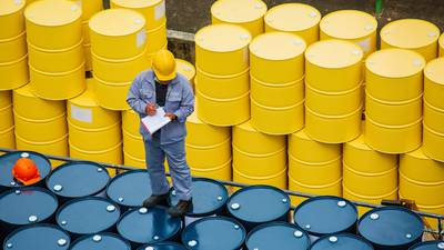 Paquete Económico 2023: Gobierno mejora precio esperado para el barril de petróleo