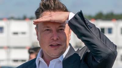 ‘Soplón’ en Twitter ‘echa la mano’ a Musk: exempleado denuncia falla en manejo de información