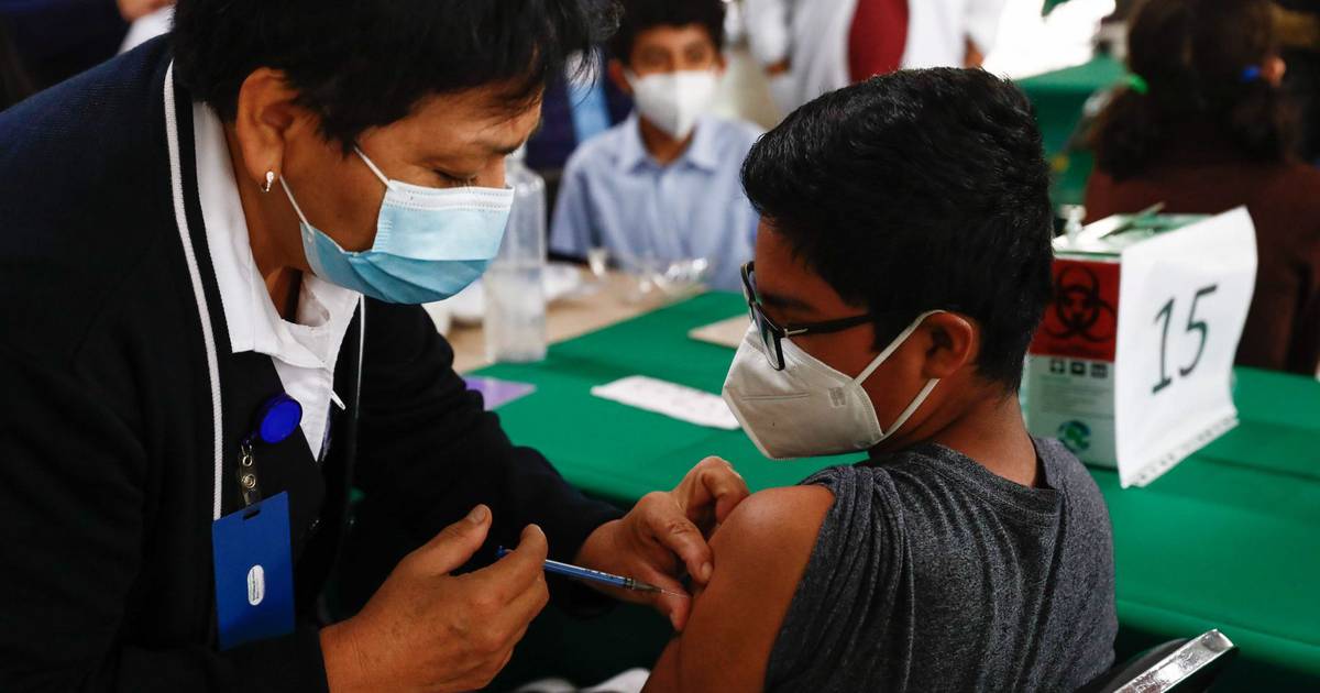 Edomex inicia vacunación COVID para menores de 12-17 años – El Financiero