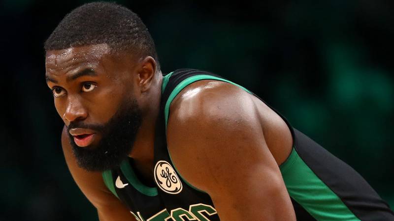 Jugador de los Celtics maneja 15 horas para protestar por muerte de George Floyd