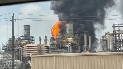 Incendio en planta de Shell en Deer Park deja 9 personas heridas