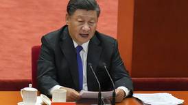 Xi Jinping quiere reescribir la historia de China: allana el camino para un tercer mandato