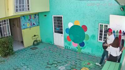 Detienen a padres que amenazaron de muerte a maestra de kínder en Cuautitlán Izcalli