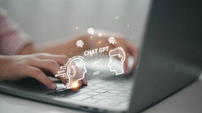 Tareas ‘a prueba de ChatGPT’: Así es como escuelas en EU buscan contrarrestar uso de chatbots