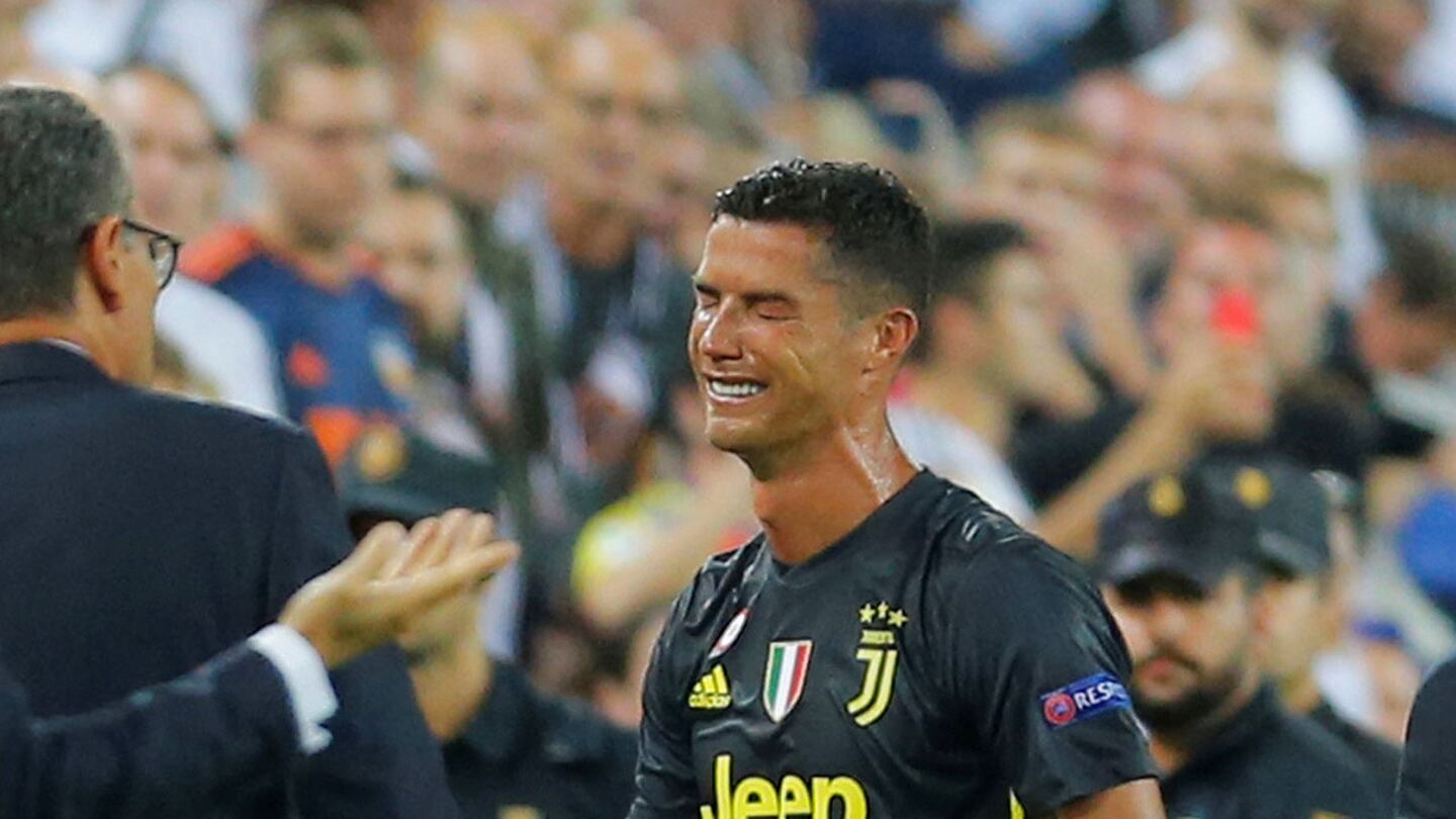 ¡Cristiano Ronaldo sale llorando tras expulsión con Juventus!