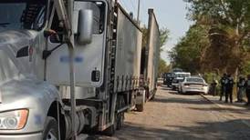 ¿Qué clase de ‘Rápido y Furioso ‘es este? Roban tráiler con camionetas de lujo en Guanajuato