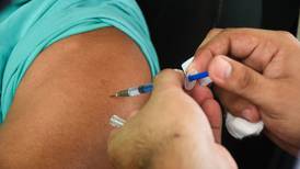 Refuerzo de vacuna COVID en Ecatepec: Si tienes 50 años o más, checa fechas y horarios