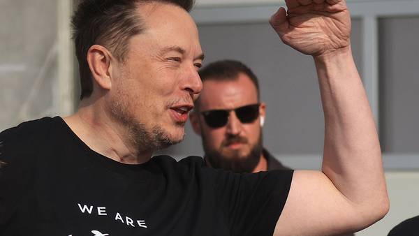 ¿Empleado del mes? Accionistas de Tesla se quejan por ‘sueldazo’ de Elon Musk; esto ganaría