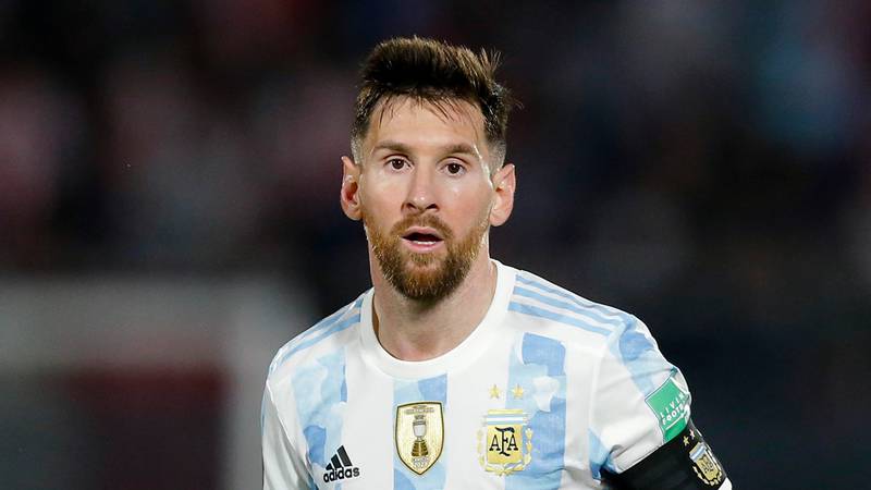 Furor en redes sociales por la colaboración entre Lionel Messi y Bad Bunny