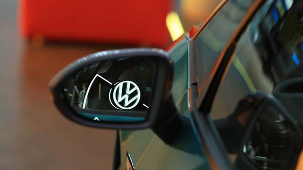 Distribuidora de Volkswagen Coyoacán se disculpa por fotografía con símbolos nazis 