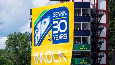 Imola homenajea al mítico brasileño Ayrton Senna, en el 30 aniversario de su muerte (VIDEO)