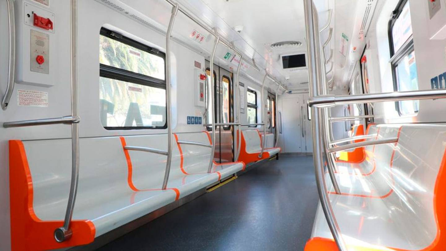 Metro Line 1: This is what the new trains look like inside (PHOTO GALLERY)