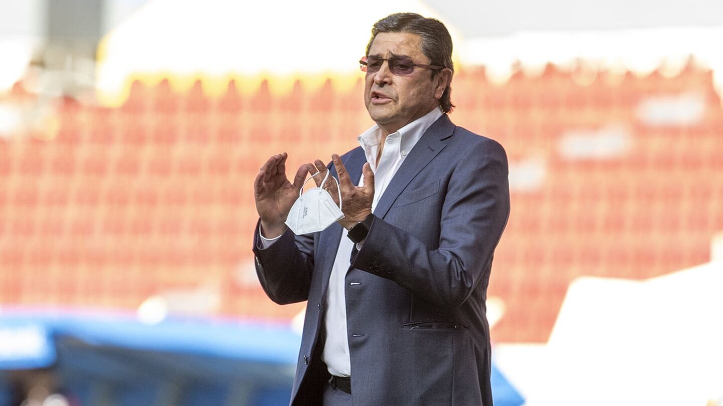 ¡Cesado! Luis Fernando Tena deja la dirección técnica del FC Juárez