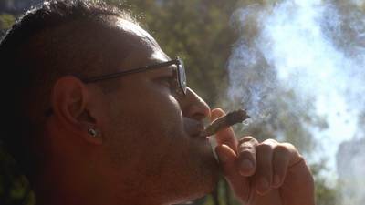 Centro Histórico de CDMX libre de humo de tabaco... ¿y mariguana? Esto dicen las autoridades