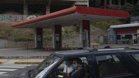 Venezuela, el país con las mayores reservas de petróleo del mundo, se está quedando sin gasolina