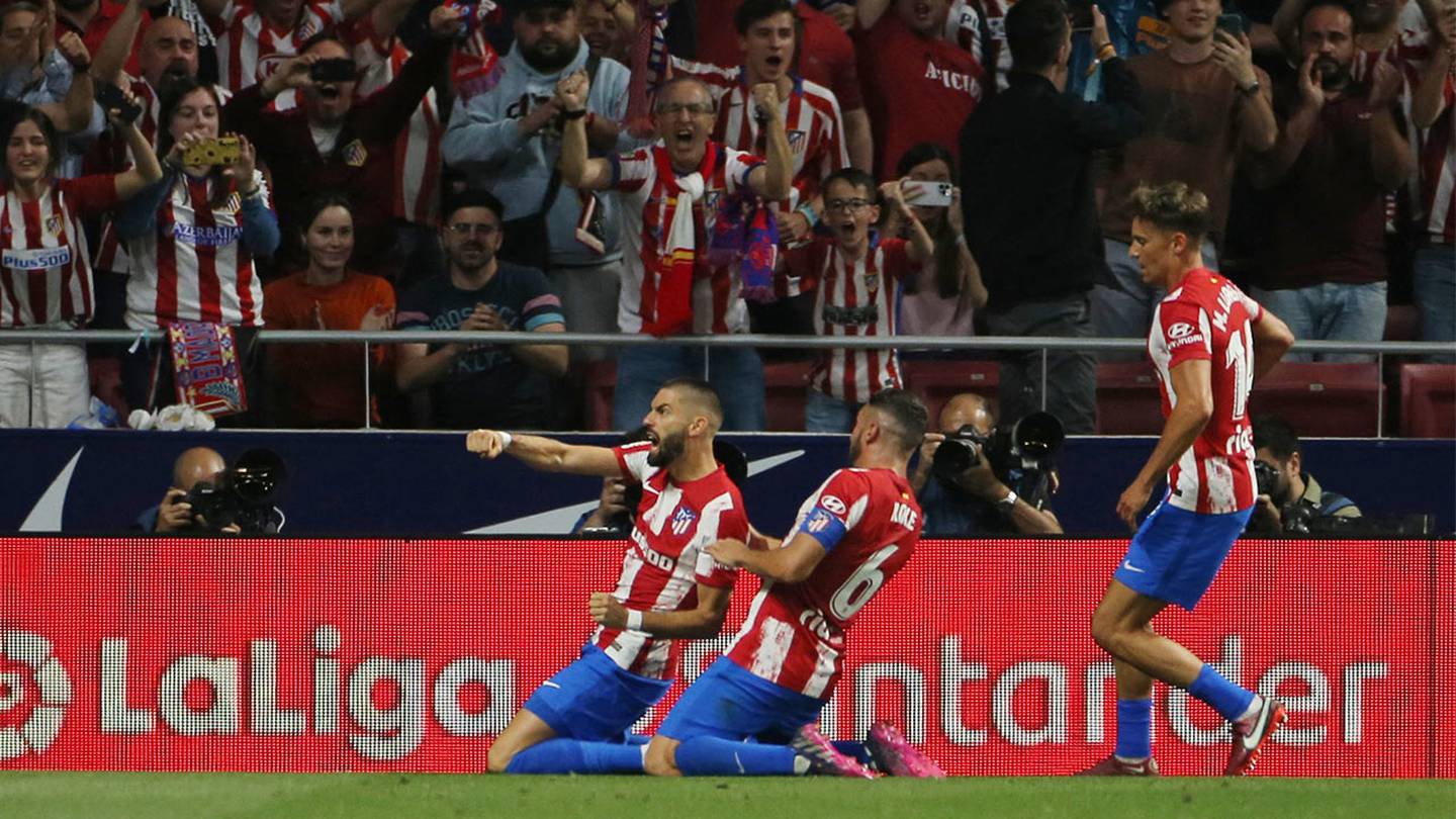 Un penal de Carrasco decretó la victoria para el Atlético.