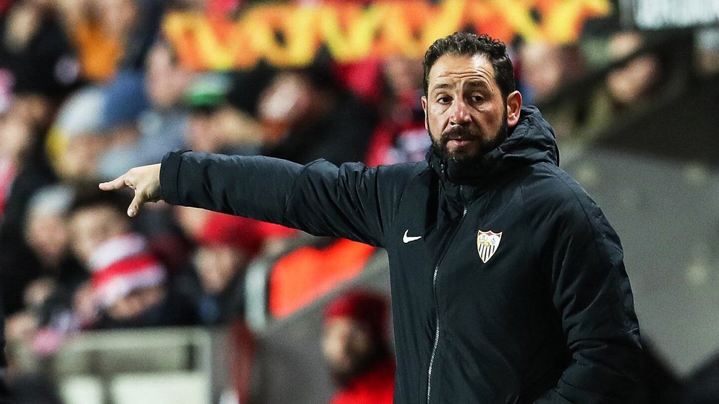 Sevilla tiene nuevo técnico tras despedir a Pablo Machín