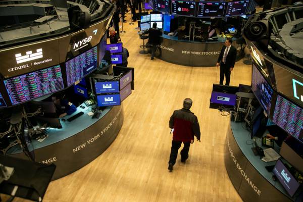 Wall Street cierra ‘hinchado’; reporta ganancias tras reporte de Nvidia