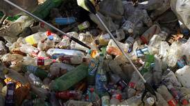 Alemania: productores de plástico pagarán por limpieza de calles y parques 