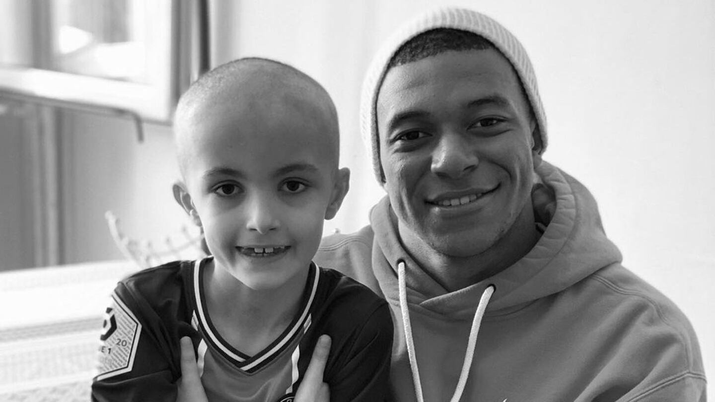 Kylian Mbappé lamentó muerte de su pequeño amigo: “Lucas se ha unido hoy a las estrellas”