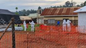 Hacer frente a otra epidemia: 4 cosas que debes saber del brote de ébola en Uganda