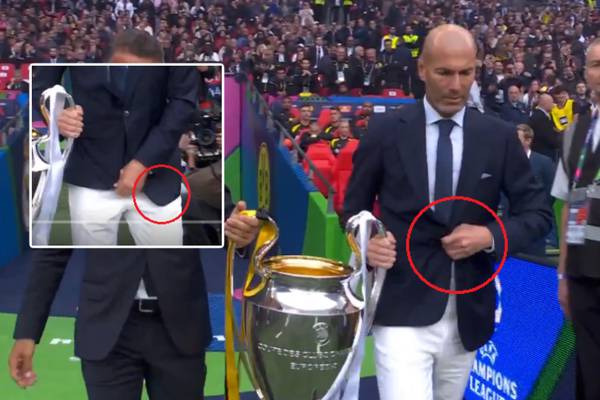 Zidane no se abotonó bien su saco y salió ‘NERVIOSO’ con el trofeo de la Champions (VIDEO)