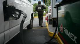 Moody's lanza alerta para AMLO: Dejar de exportar petróleo pone en riesgo la calificación de México