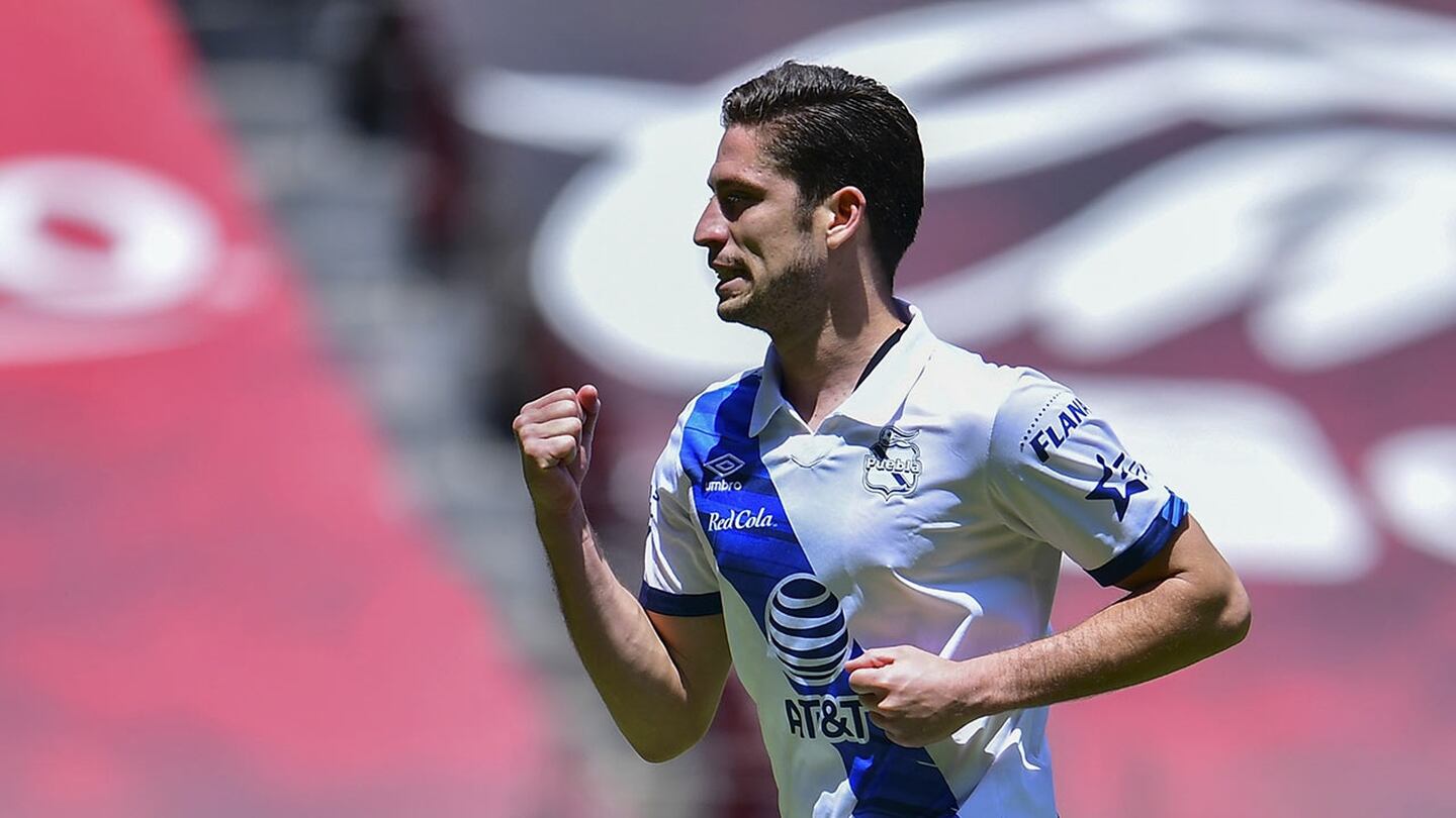 El delantero del Puebla aún sigue en la mira de Perú (Mexsport)