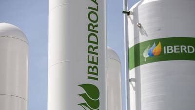Compra de plantas de Iberdrola: Estos 3 bancos quieren financiar el plan de AMLO