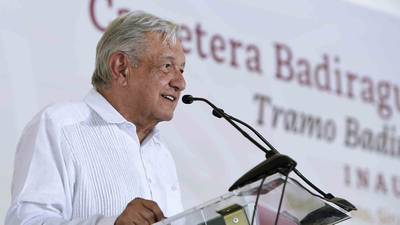 AMLO en Sinaloa: Inaugura carretera en Badiraguato que conecta con Parral, Chihuahua  