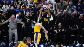 LeBron James falla triple decisivo y los Nuggets vencen a Lakers con un tiro de último segundo (VIDEO)