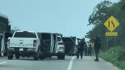 Policías secuestrados en Chiapas piden en video ‘destituir a funcionarios’ para ser liberados