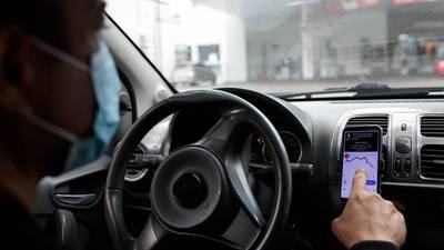 AMLO revisará prohibición de Uber y Didi en AICM: ‘No sé por qué tomaron esa decisión’