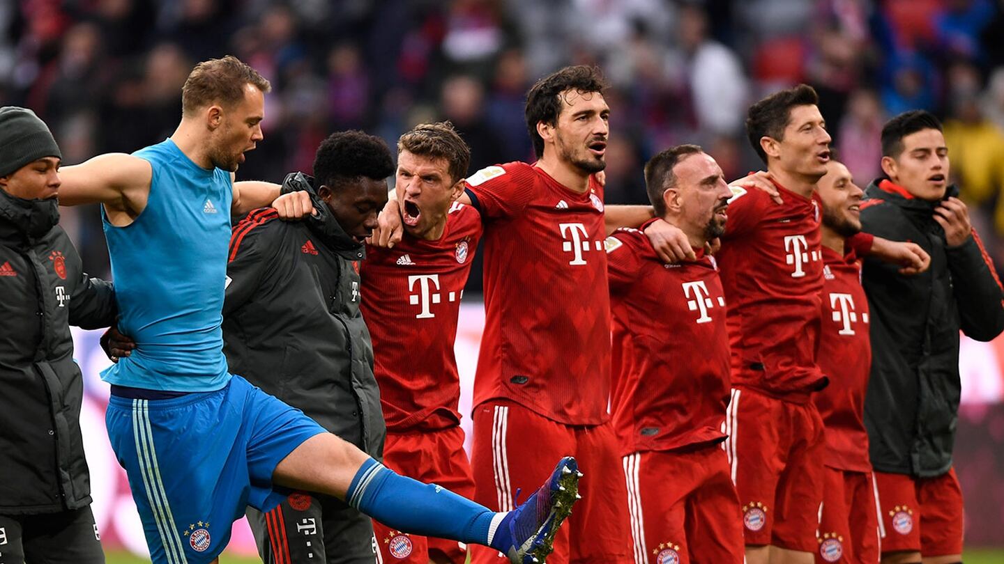 Bayern München goleó y comparte la punta con el Dortmund, que también ganó
