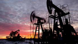 OPEP+ incrementará producción petrolera en 400 mil barriles diarios para febrero