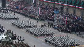 Desfile cívico-militar concluye 'sin novedad'