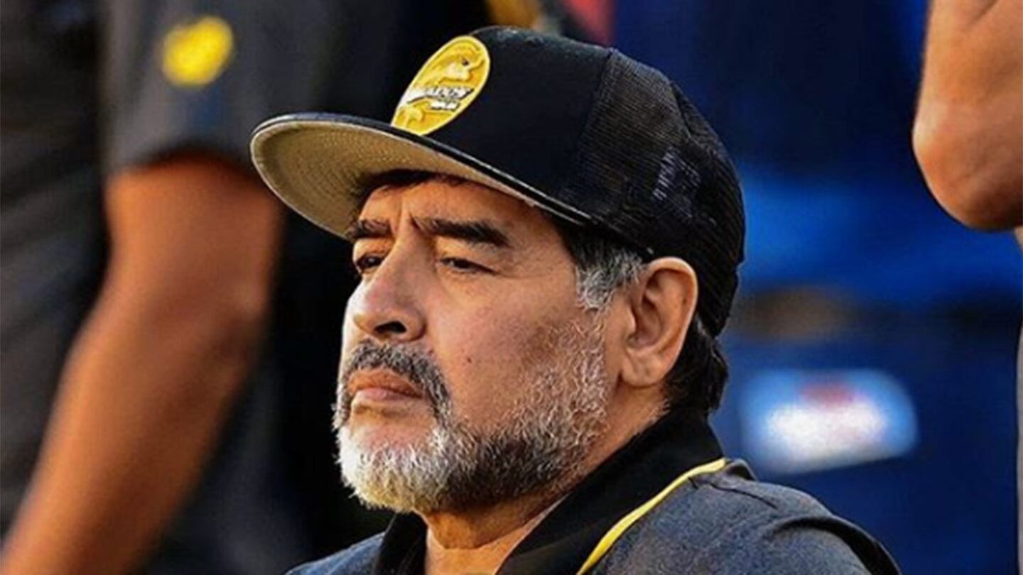 El emotivo mensaje de Maradona a Mora tras anunciar su retiro