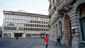 Credit Suisse pide calma a sus clientes suizos tras la adquisición por UBS