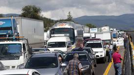 Sobrevive al tráfico por el cierre de carriles en la México-Puebla: Aquí las alternativas viales