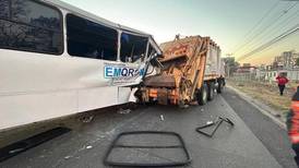 México-Querétaro: accidente en la carretera  deja 21 personas heridas